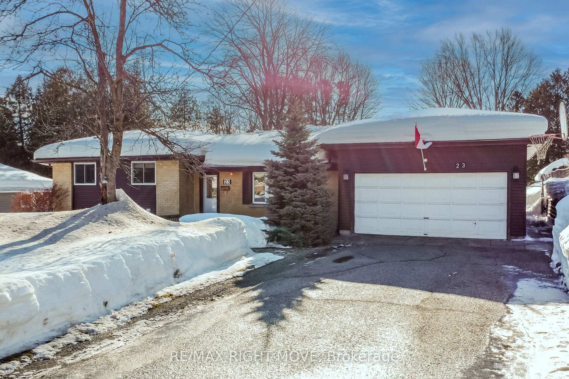Photo 1 of 23 Stanton Drive, Orillia — HOMEH