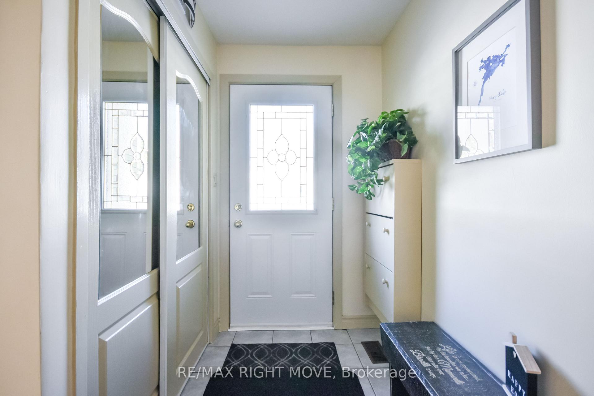 Photo 4 of 23 Stanton Drive, Orillia — HOMEH