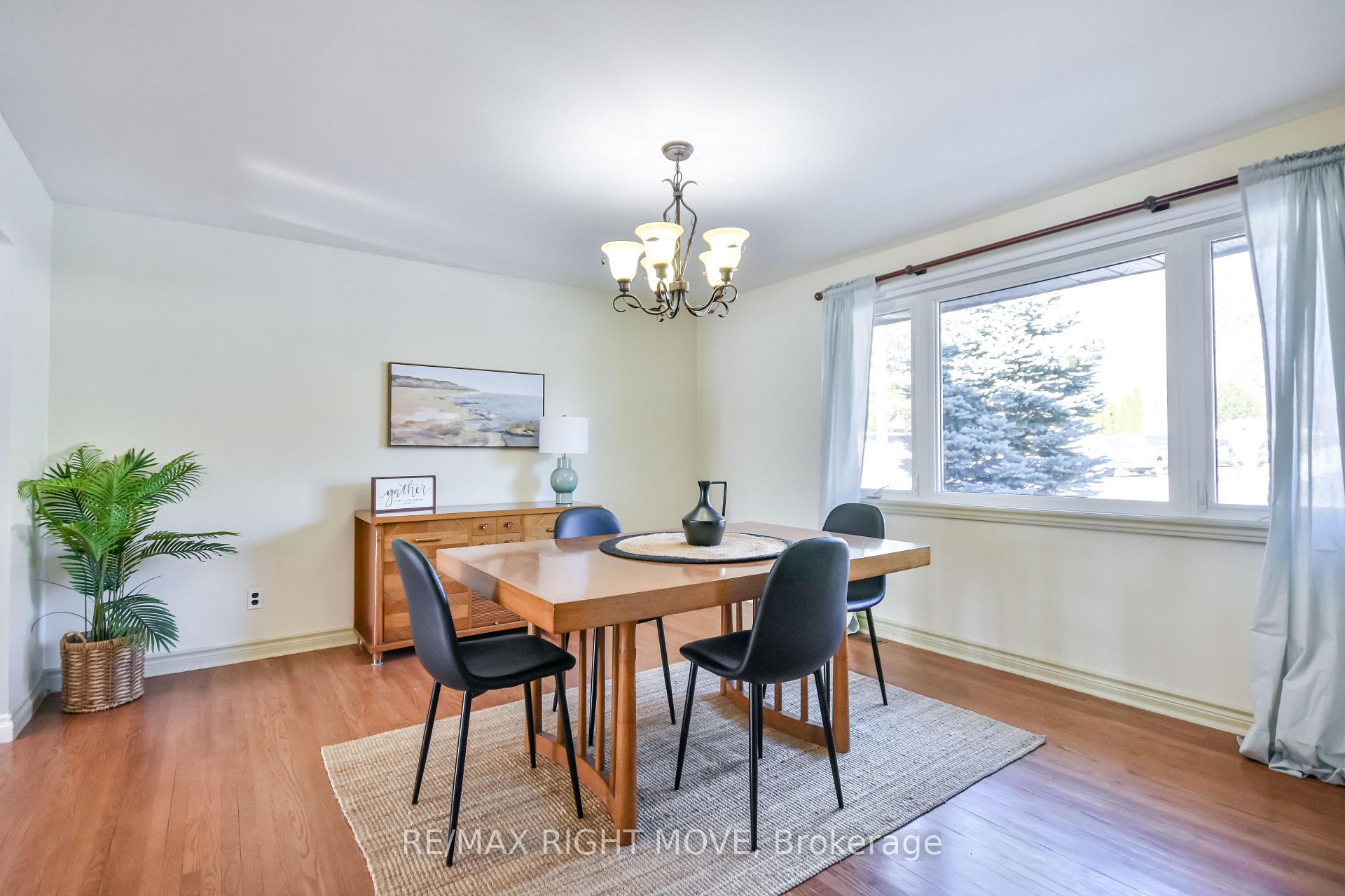 Photo 5 of 23 Stanton Drive, Orillia — HOMEH