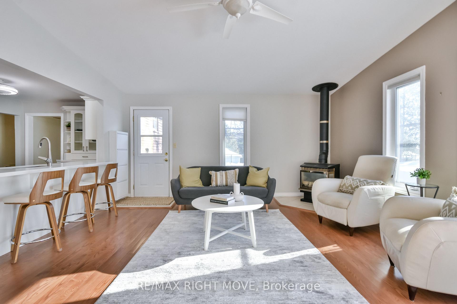 Photo 11 of 23 Stanton Drive, Orillia — HOMEH