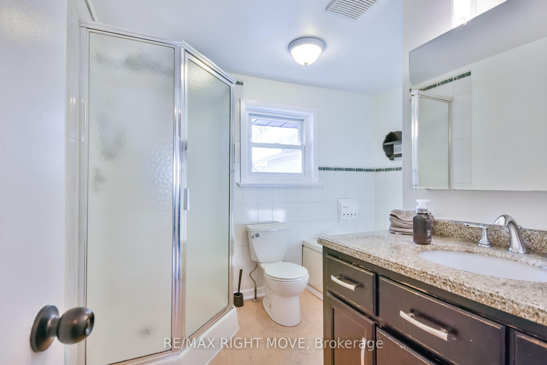Photo 17 of 23 Stanton Drive, Orillia — HOMEH