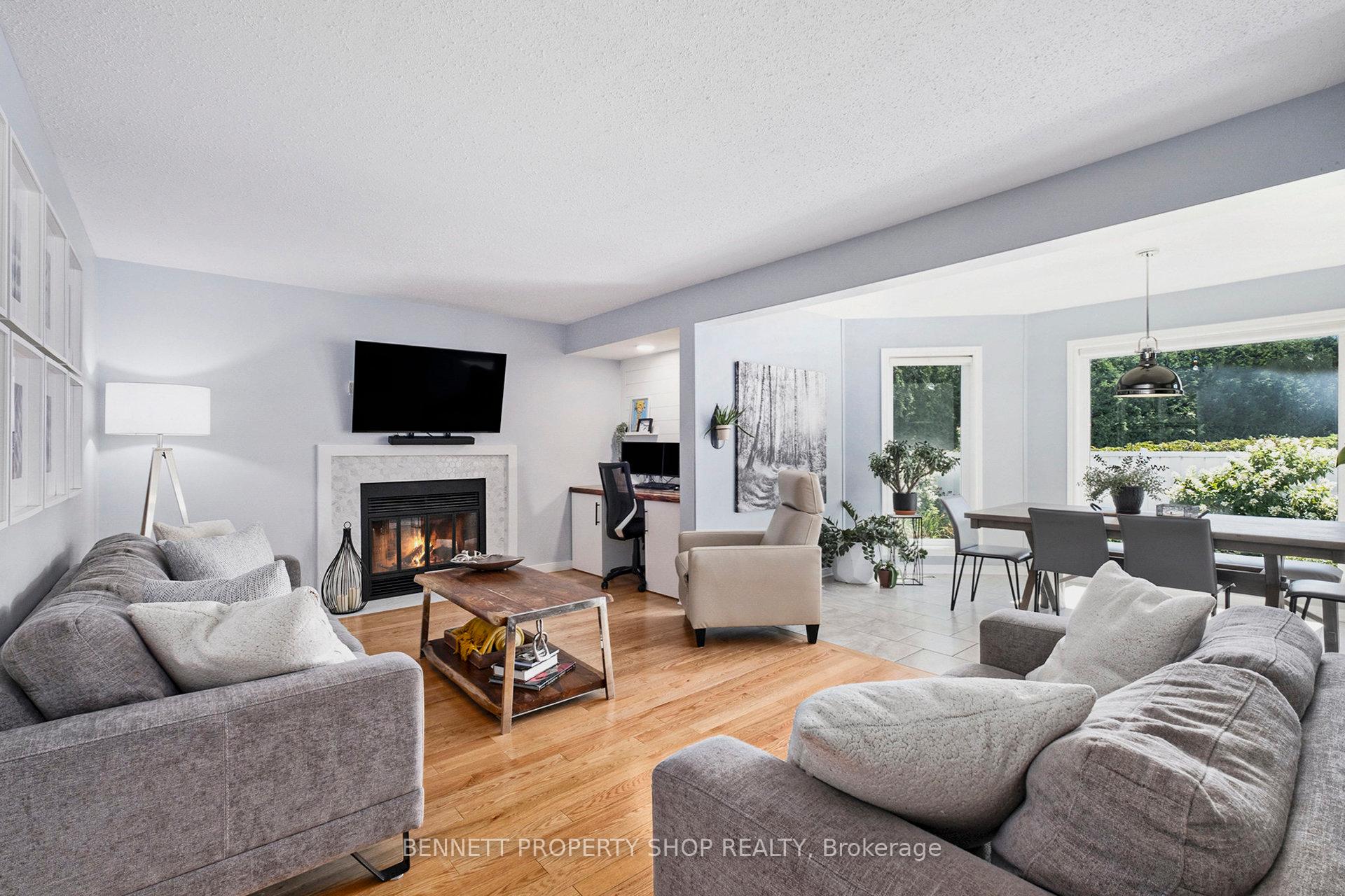 Photo 6 of 778 Montcrest Drive, Ottawa, Fallingbrook/Ridgemount — HOMEH