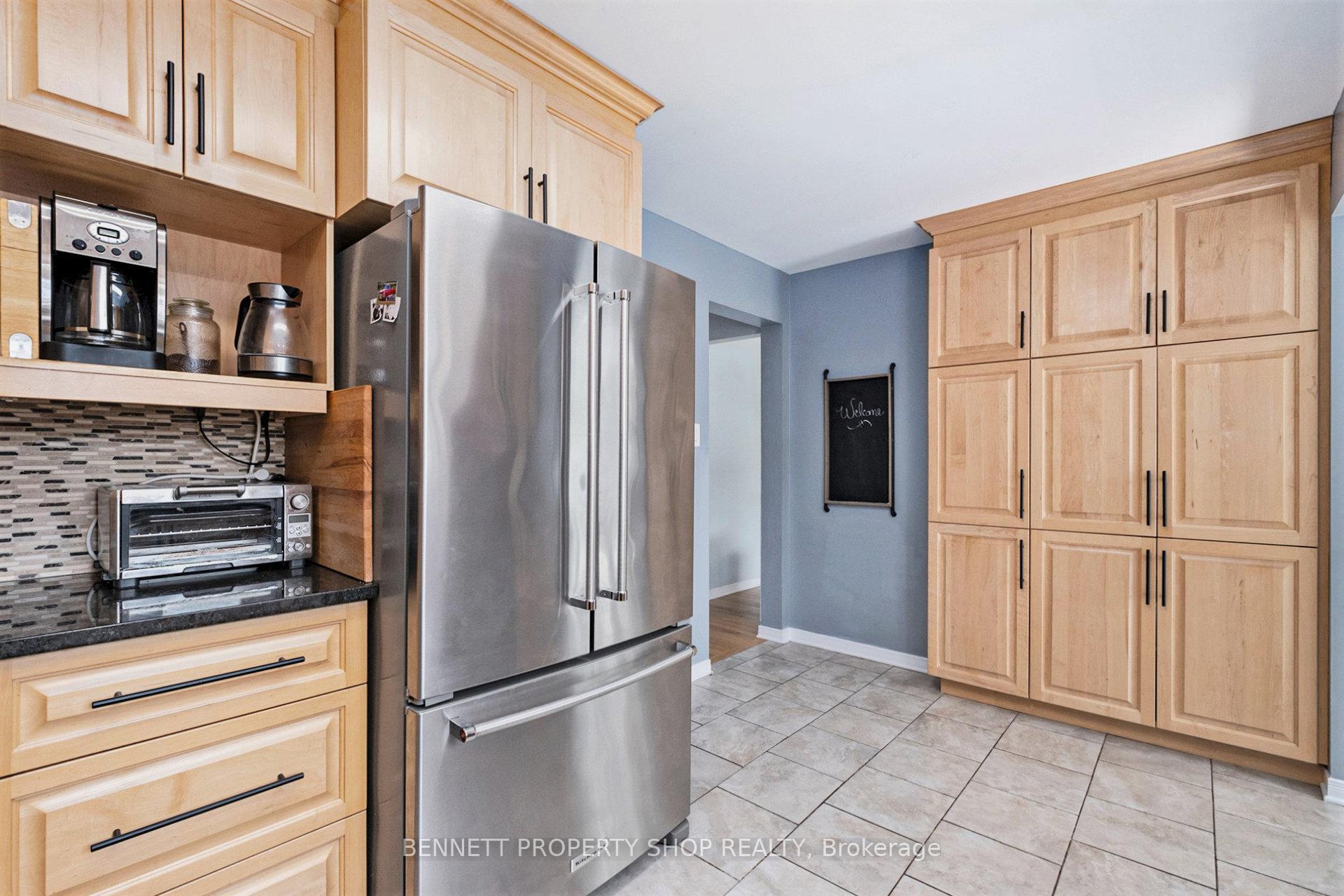 Photo 9 of 778 Montcrest Drive, Ottawa, Fallingbrook/Ridgemount — HOMEH