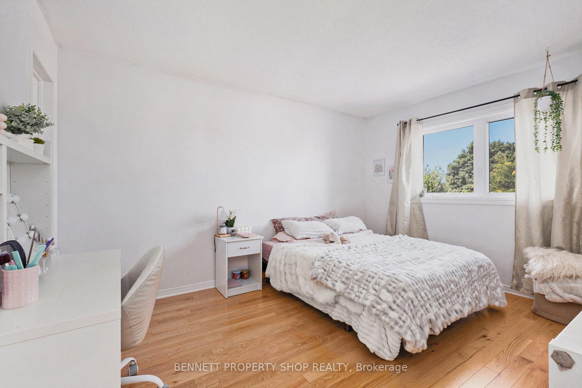 Photo 16 of 778 Montcrest Drive, Ottawa, Fallingbrook/Ridgemount — HOMEH