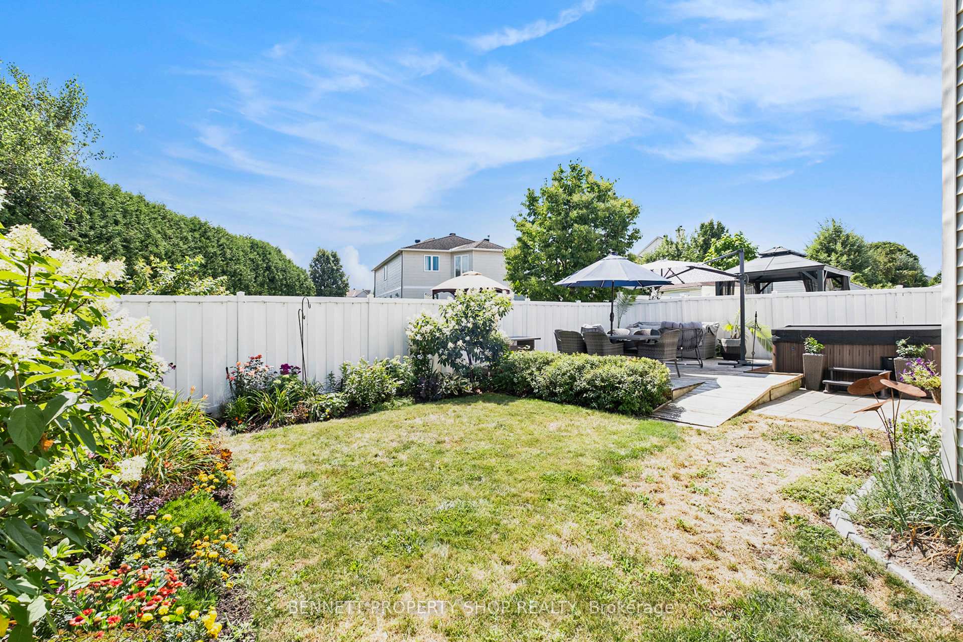 Photo 26 of 778 Montcrest Drive, Ottawa, Fallingbrook/Ridgemount — HOMEH
