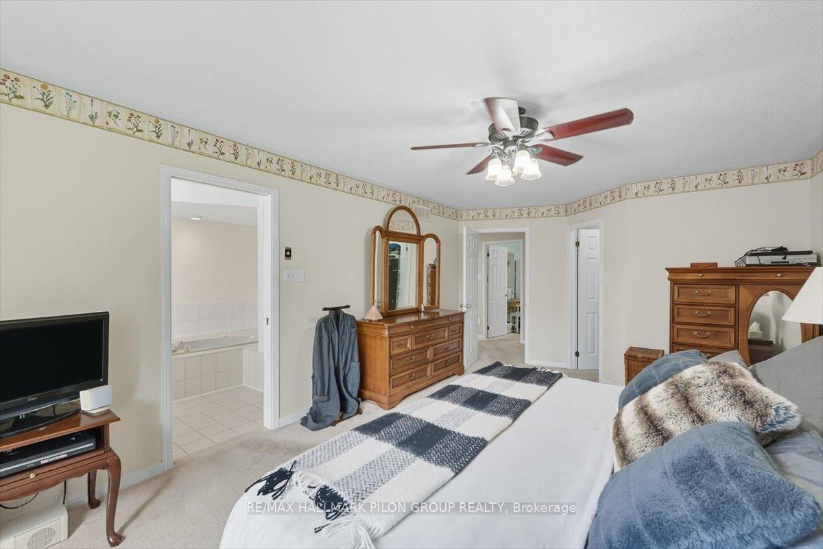 Photo 19 of 2963 Turquoise Crescent, Ottawa, Navan — HOMEH