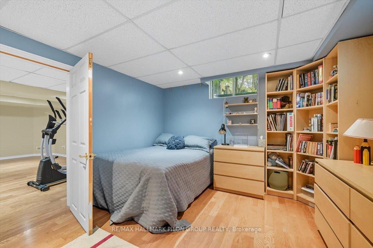 Photo 28 of 2963 Turquoise Crescent, Ottawa, Navan — HOMEH