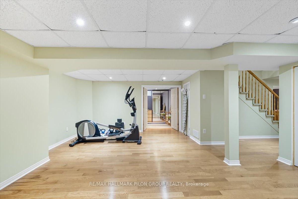 Photo 29 of 2963 Turquoise Crescent, Ottawa, Navan — HOMEH