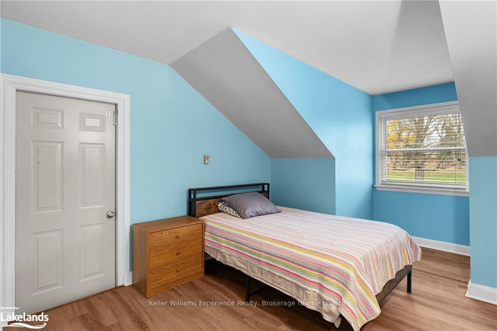 Photo 19 of 49 North Street E, Orillia — HOMEH