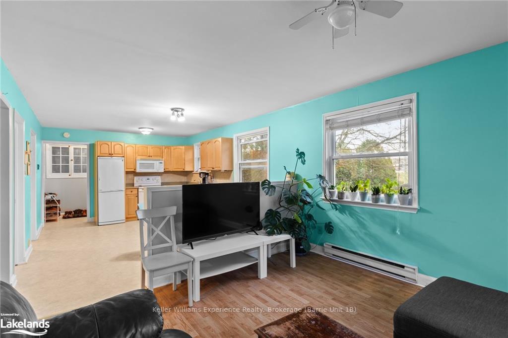 Photo 24 of 49 North Street E, Orillia — HOMEH