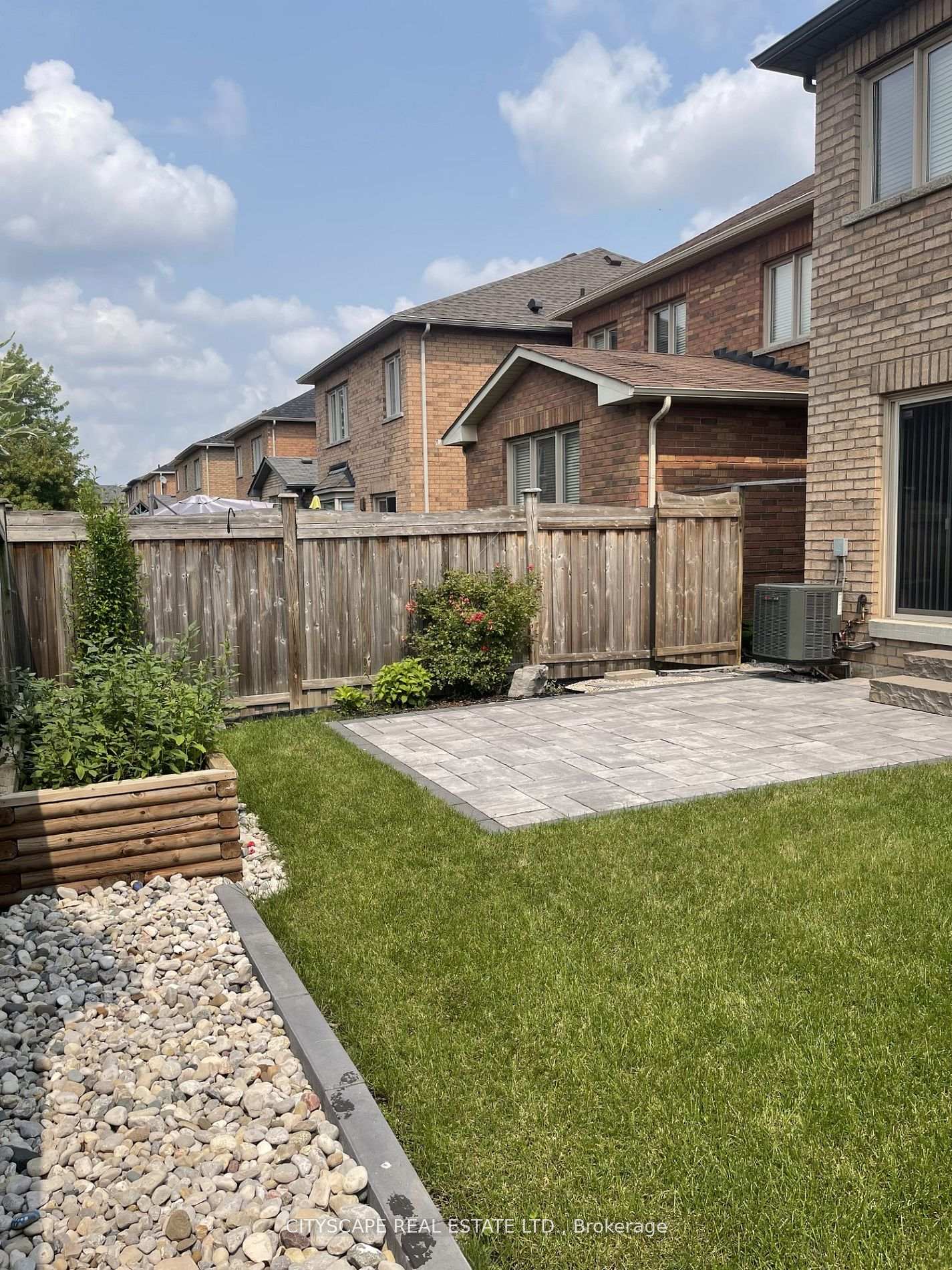Photo 11 of 157 Weston Drive, Milton, Scott — HOMEH