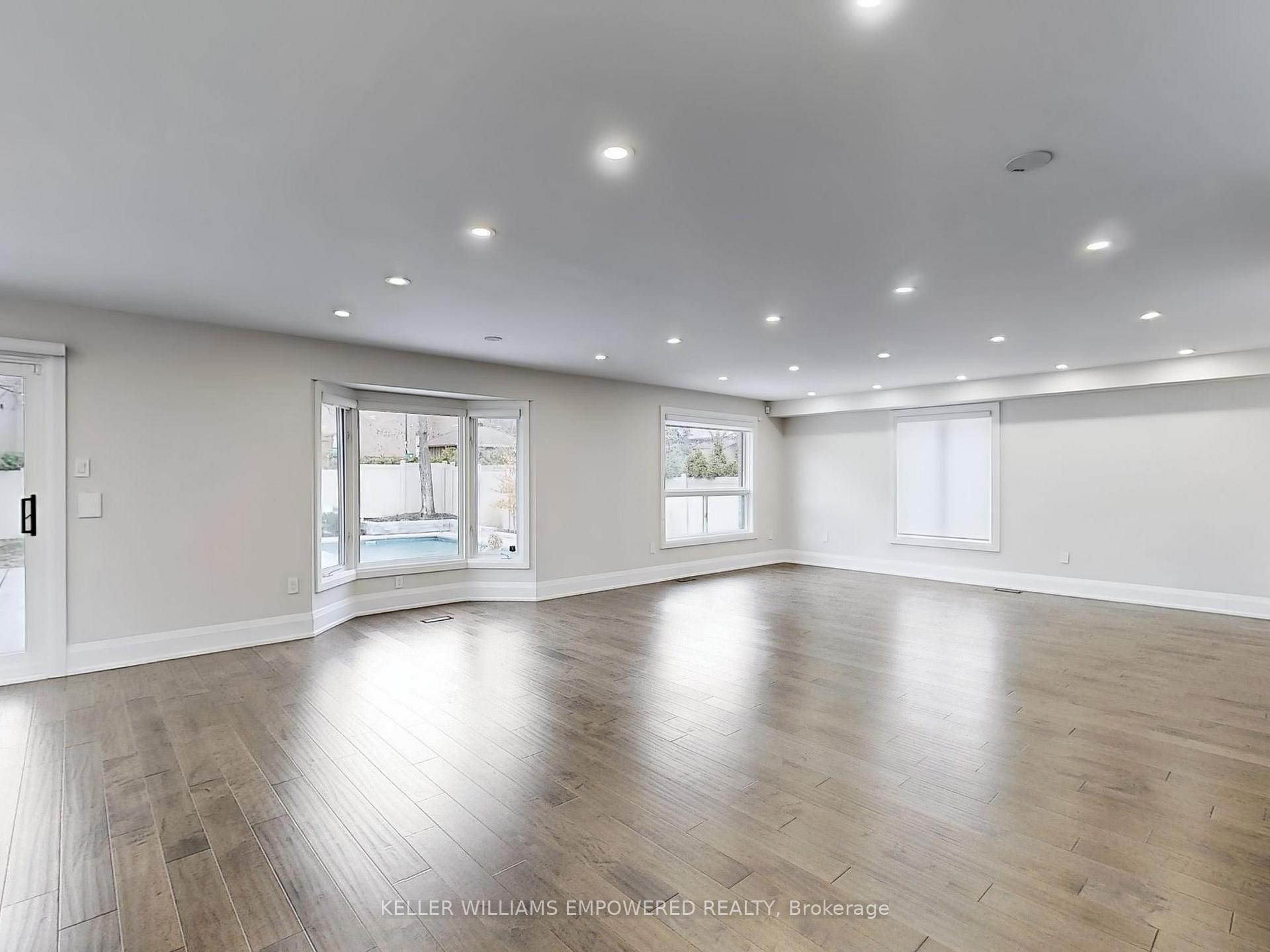 Photo 11 of 525 Binns Avenue, Newmarket, Glenway Estates — HOMEH