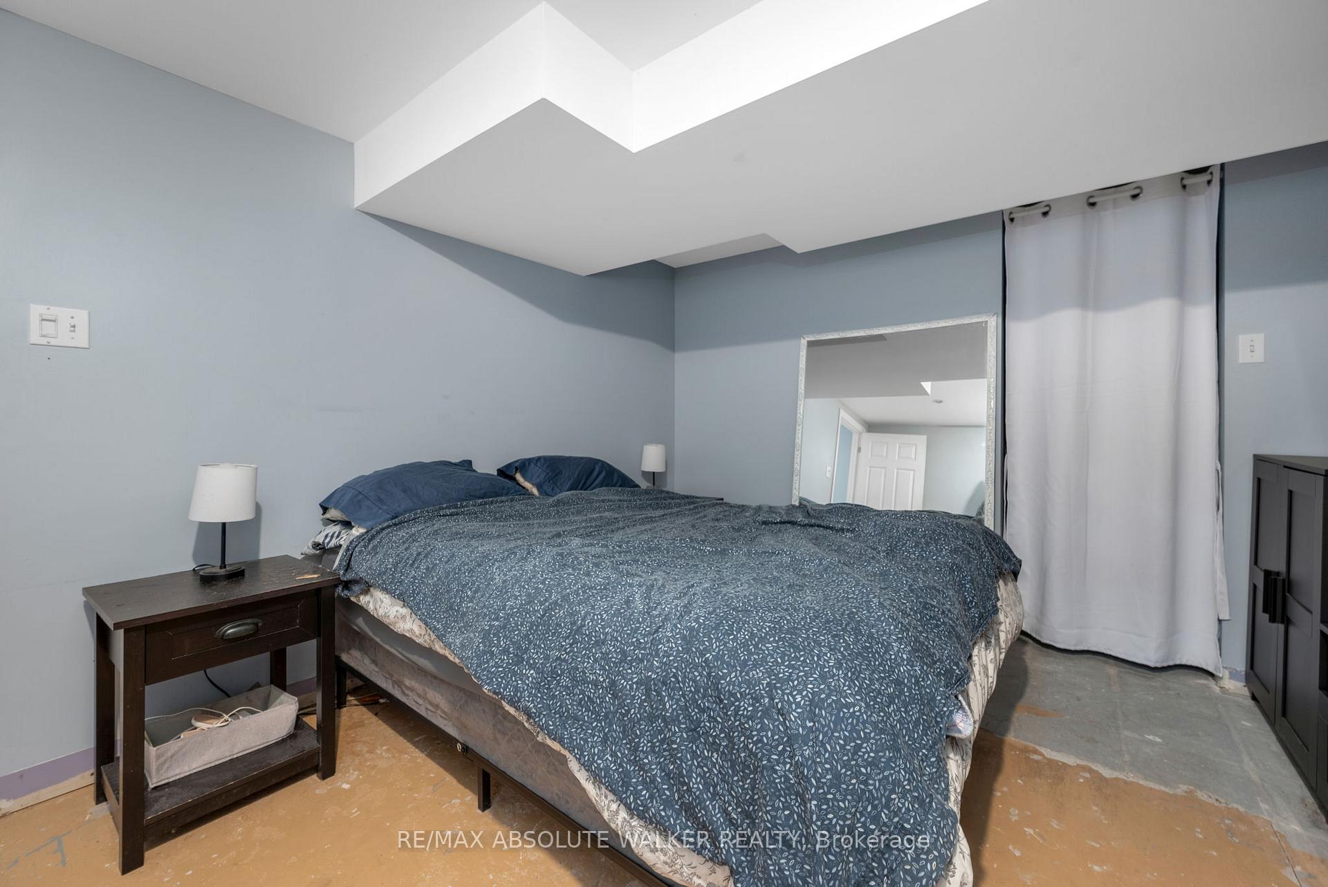 Photo 13 of 428 Hatfield Crescent, Ottawa, Bilberry Creek/Queenswood Heights — HOMEH