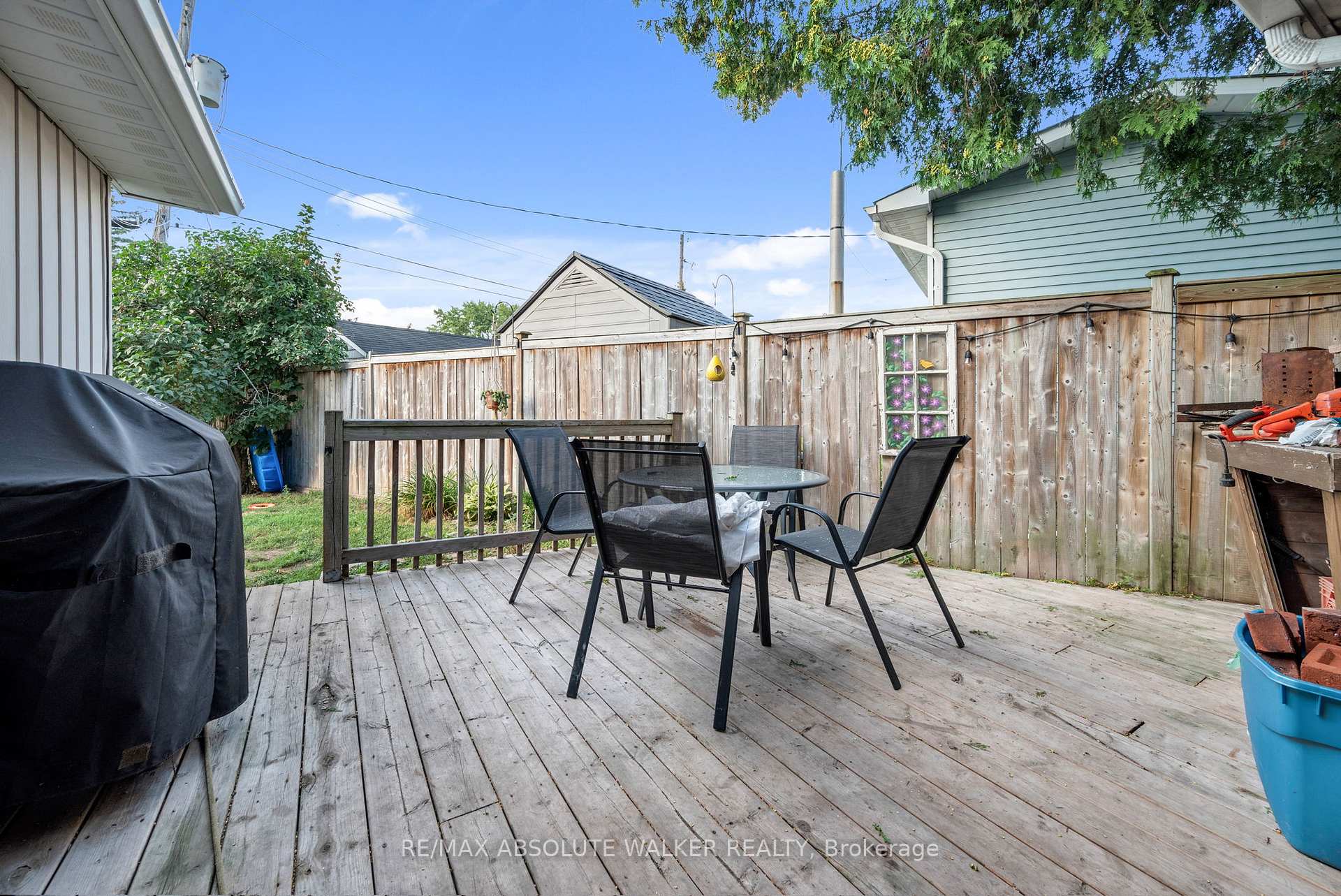 Photo 15 of 428 Hatfield Crescent, Ottawa, Bilberry Creek/Queenswood Heights — HOMEH