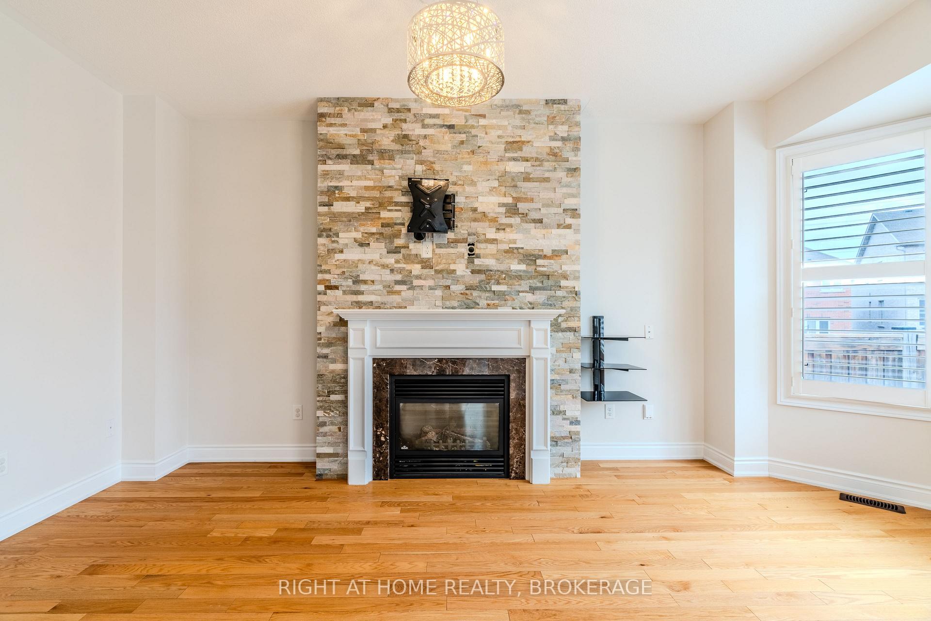 Photo 8 of 1499 Haws Crescent, Milton, Clarke — HOMEH