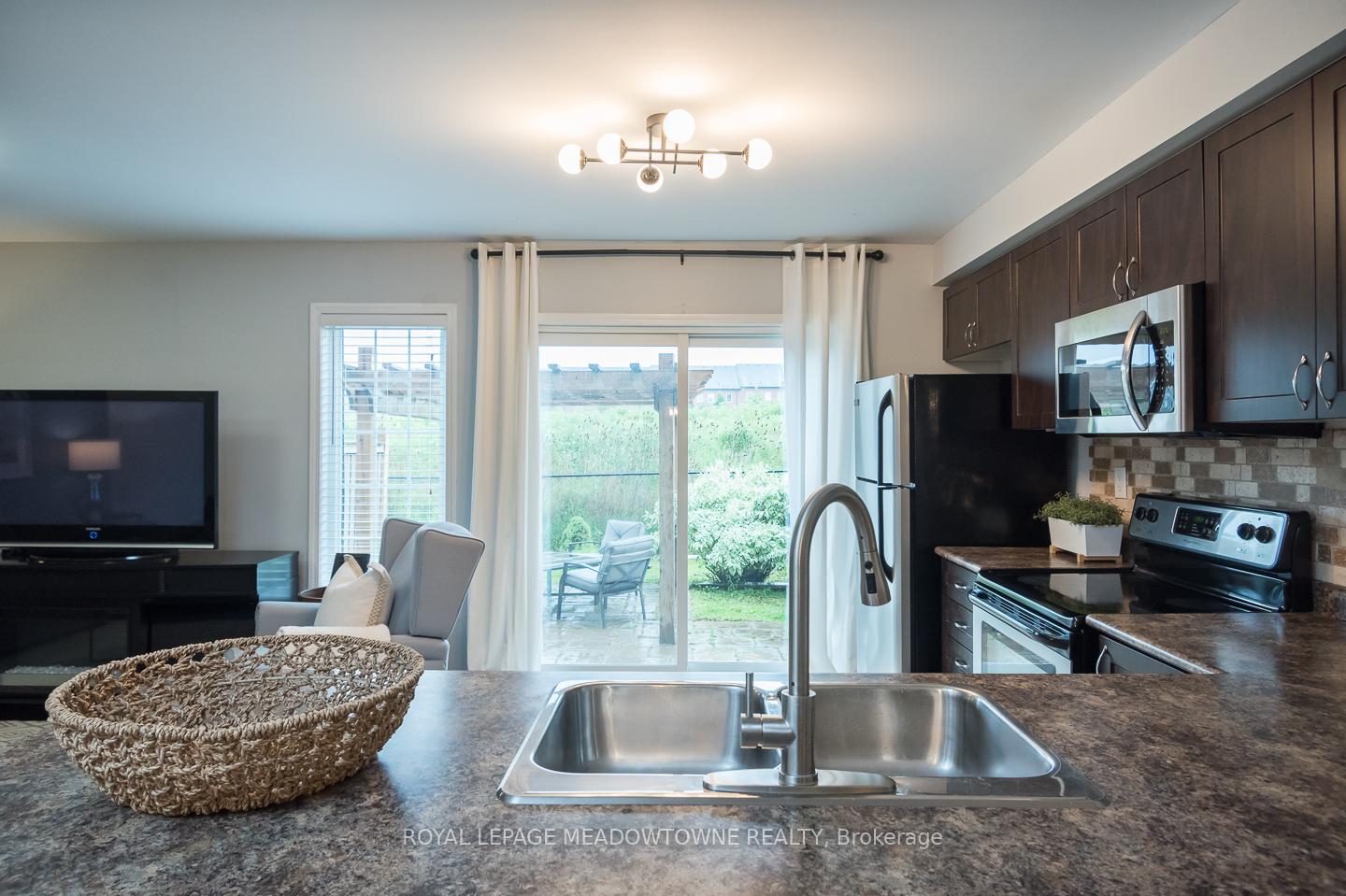 Photo 10 of 881 Brassard Circle, Milton, Willmott — HOMEH