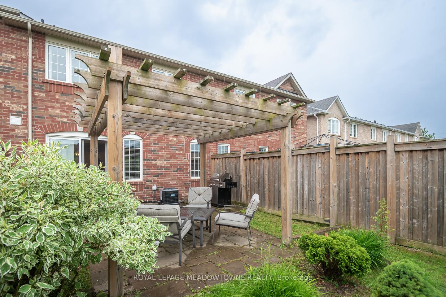 Photo 26 of 881 Brassard Circle, Milton, Willmott — HOMEH