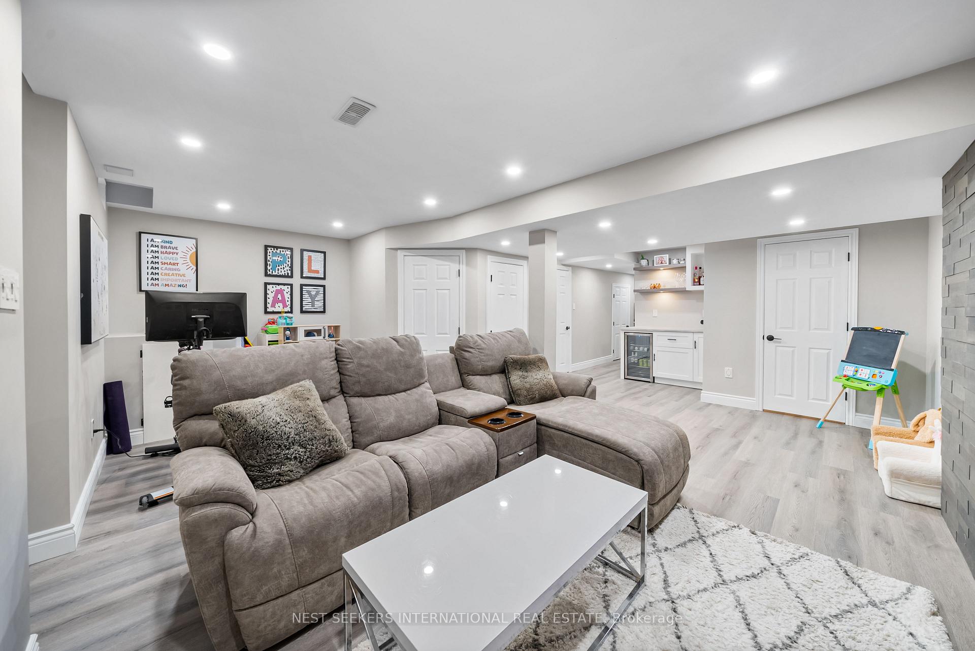 Photo 14 of 48 Whitmer Street, Milton, Scott — HOMEH