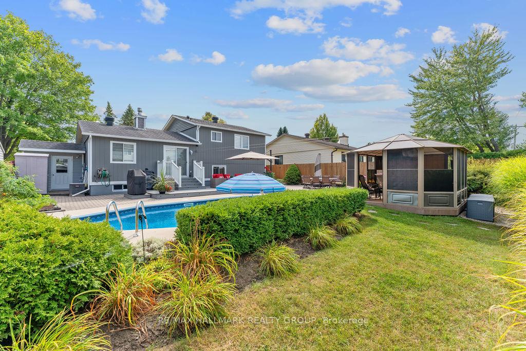 Photo 2 of 1570 Marcoux Drive, Ottawa, Bilberry Creek/Queenswood Heights — HOMEH