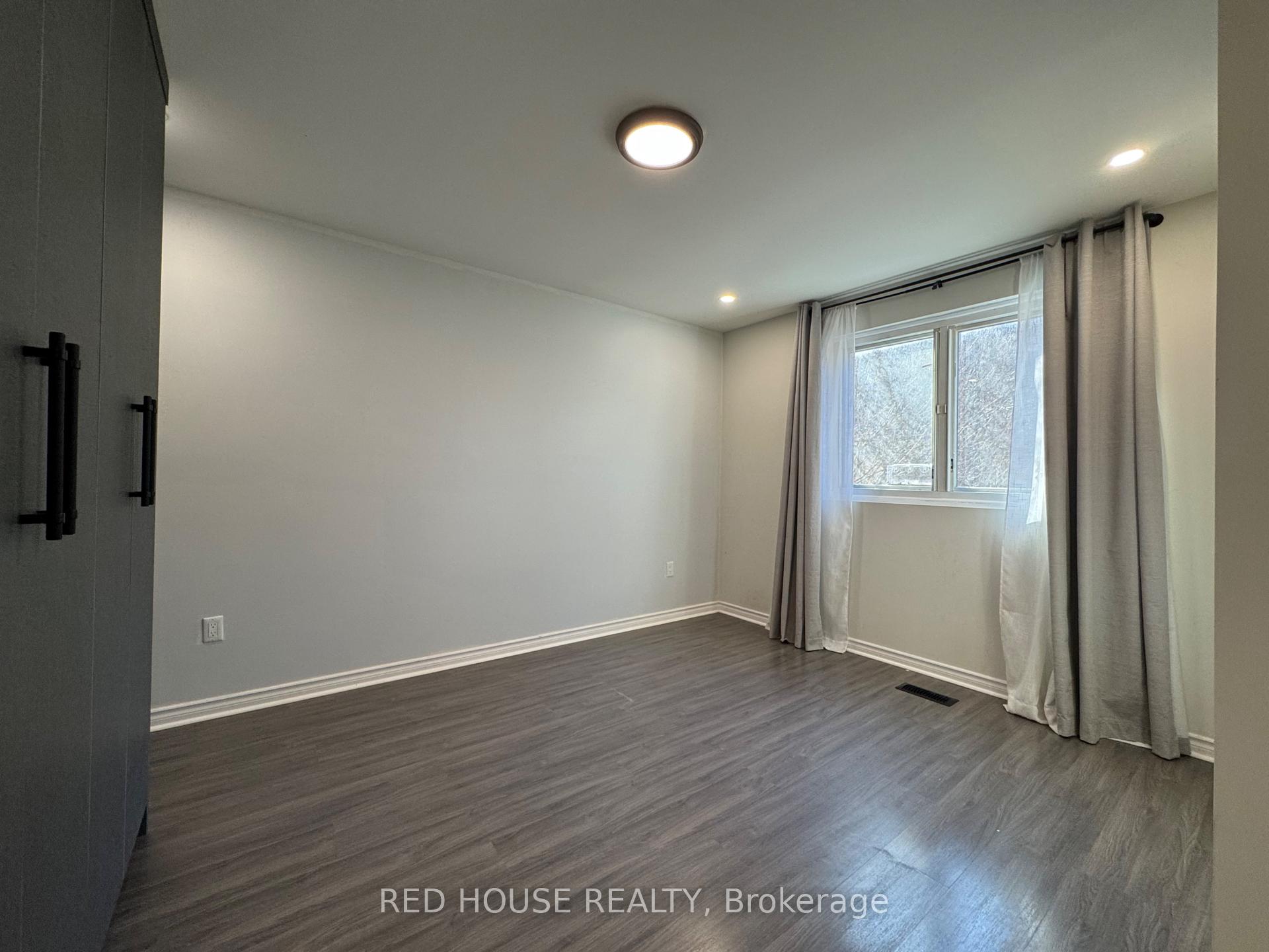 Photo 14 of Unit Upper, 69 Simpson Road, Newmarket, Central Newmarket — HOMEH