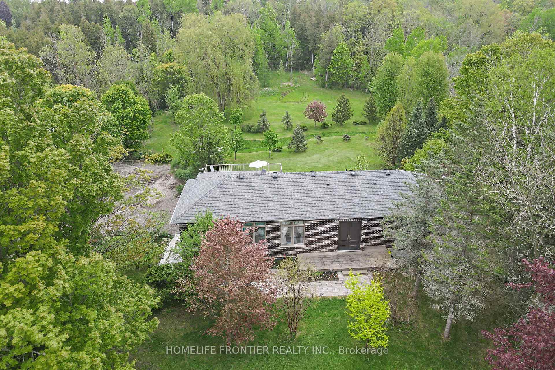 Photo 32 of 1427 10th Side Road, New Tecumseth, Rural New Tecumseth — HOMEH