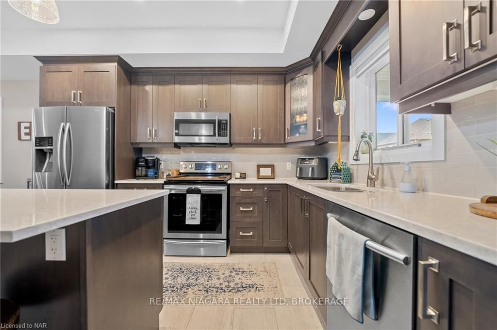 Photo 15 of 134 Lametti Drive, Pelham, Fonthill — HOMEH