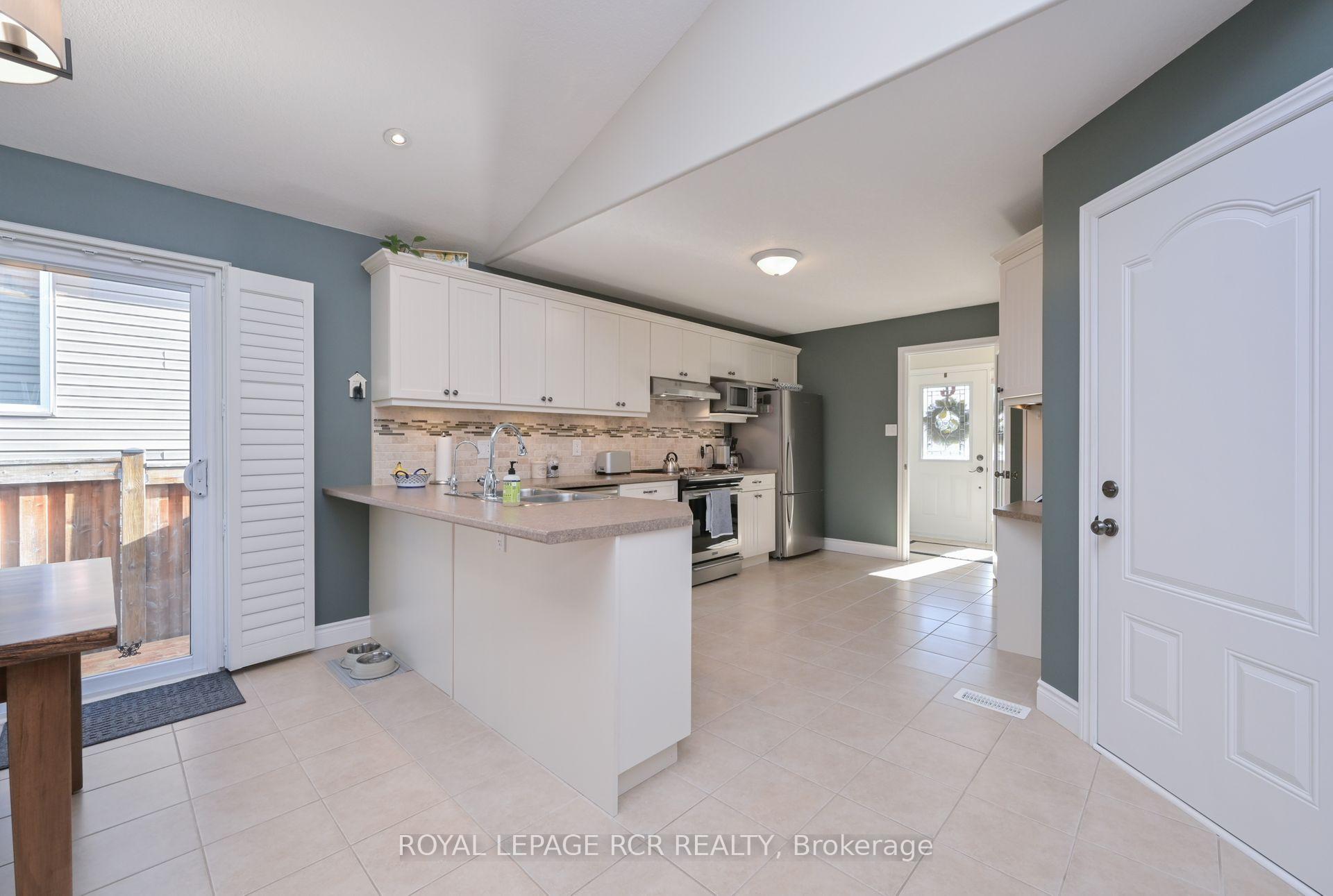 Photo 7 of 155 Gray Avenue, New Tecumseth, Alliston — HOMEH
