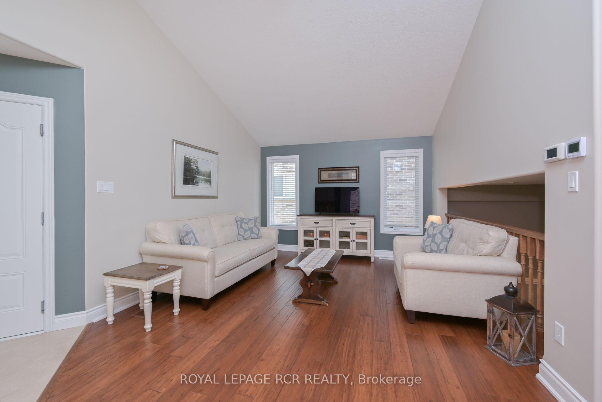 Photo 11 of 155 Gray Avenue, New Tecumseth, Alliston — HOMEH