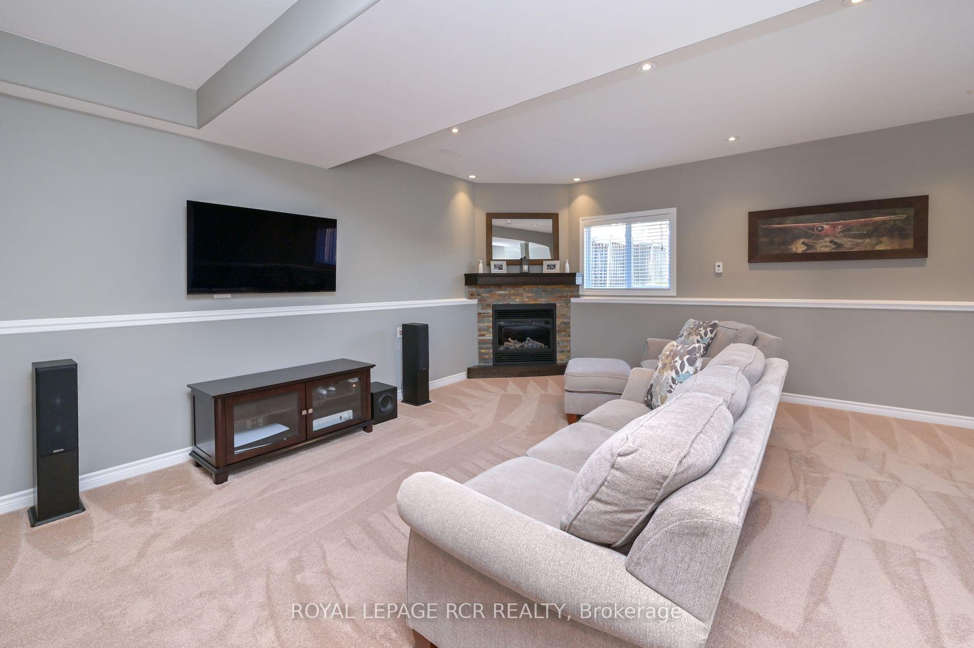 Photo 20 of 155 Gray Avenue, New Tecumseth, Alliston — HOMEH