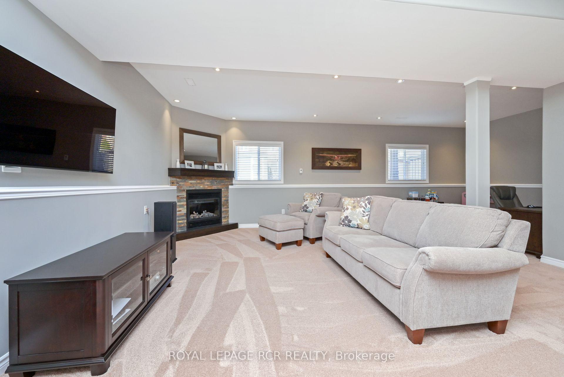 Photo 21 of 155 Gray Avenue, New Tecumseth, Alliston — HOMEH
