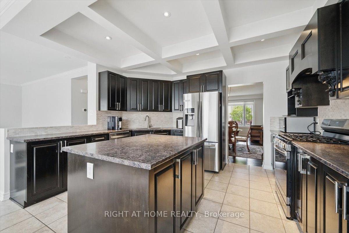 Photo 11 of 228 Wildcliff Way, Ottawa, Avalon East — HOMEH