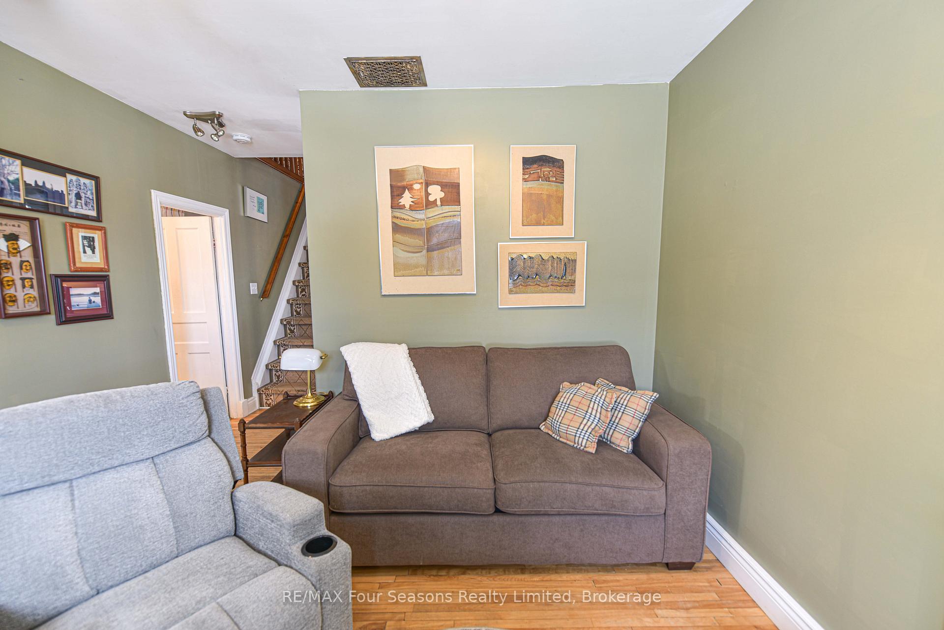 Photo 10 of 106 Emily Street, Orillia — HOMEH