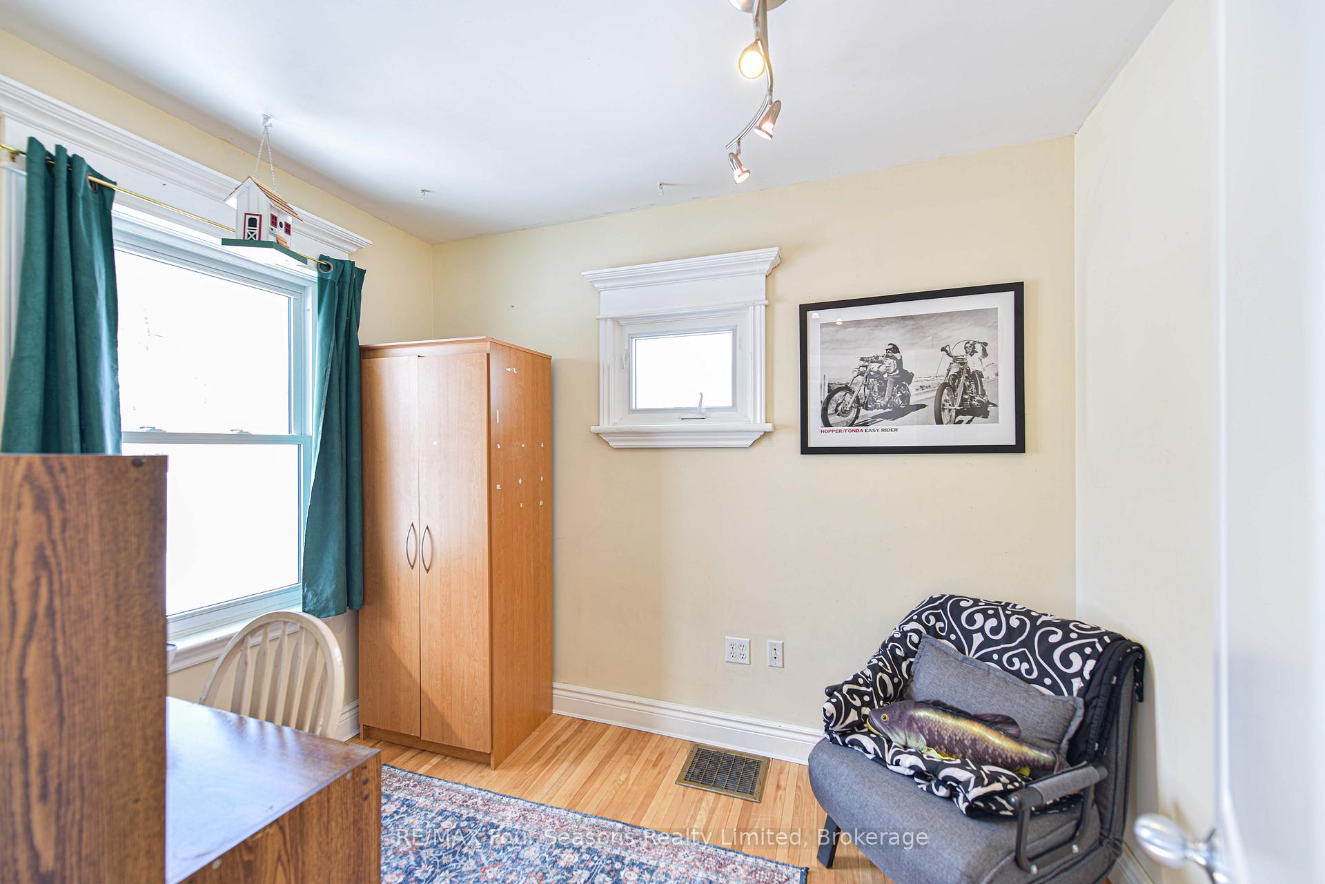 Photo 13 of 106 Emily Street, Orillia — HOMEH