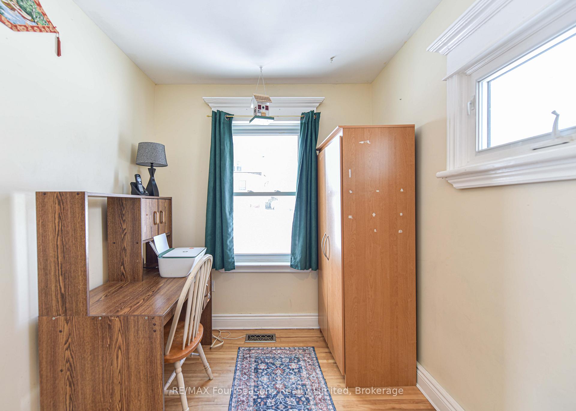 Photo 14 of 106 Emily Street, Orillia — HOMEH