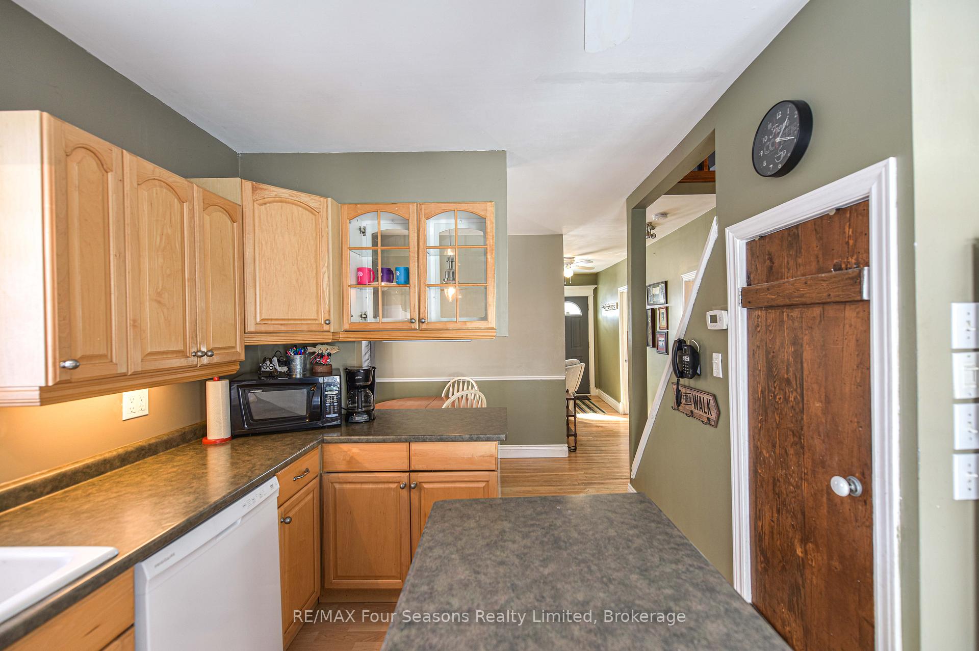 Photo 26 of 106 Emily Street, Orillia — HOMEH