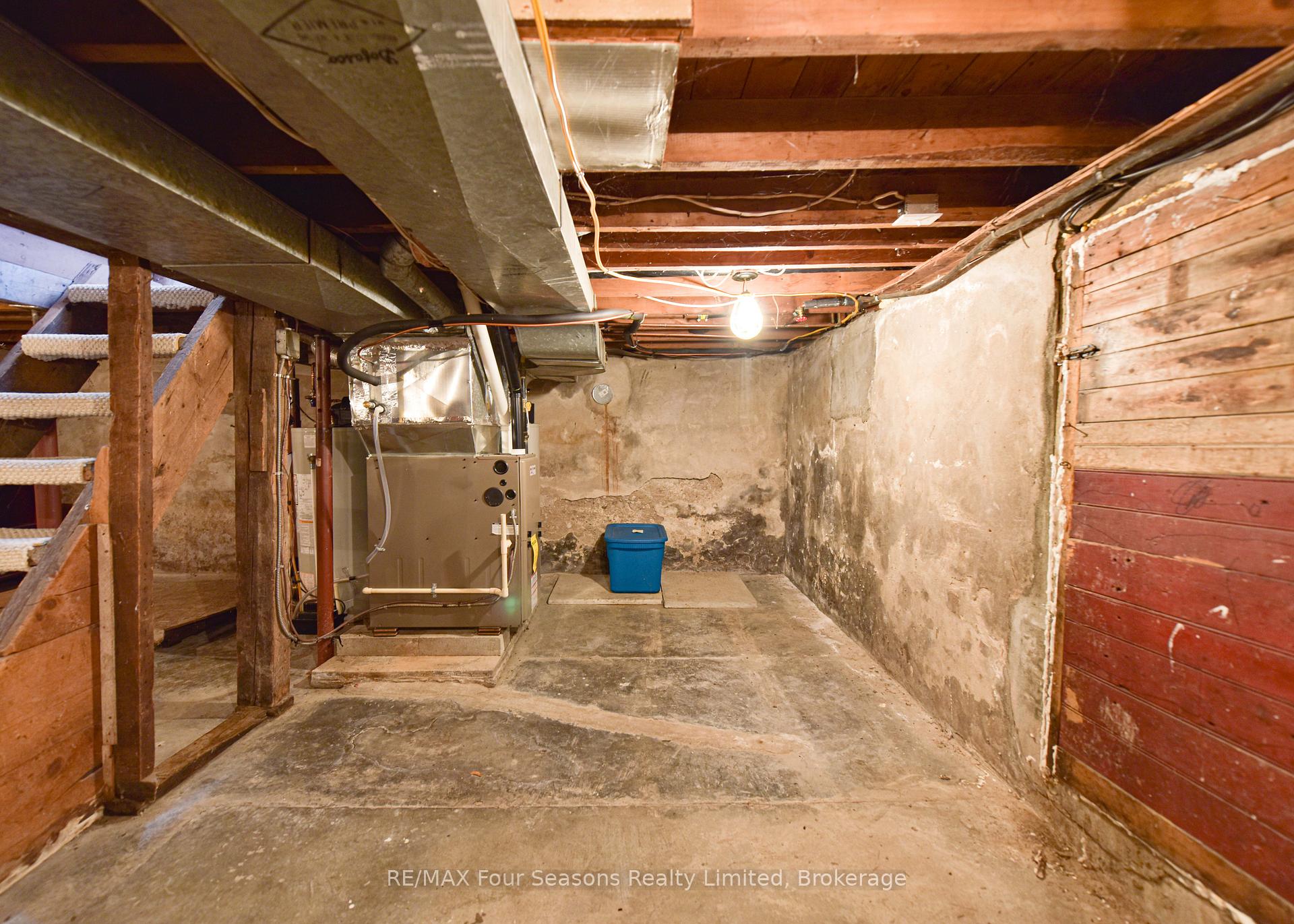 Photo 39 of 106 Emily Street, Orillia — HOMEH