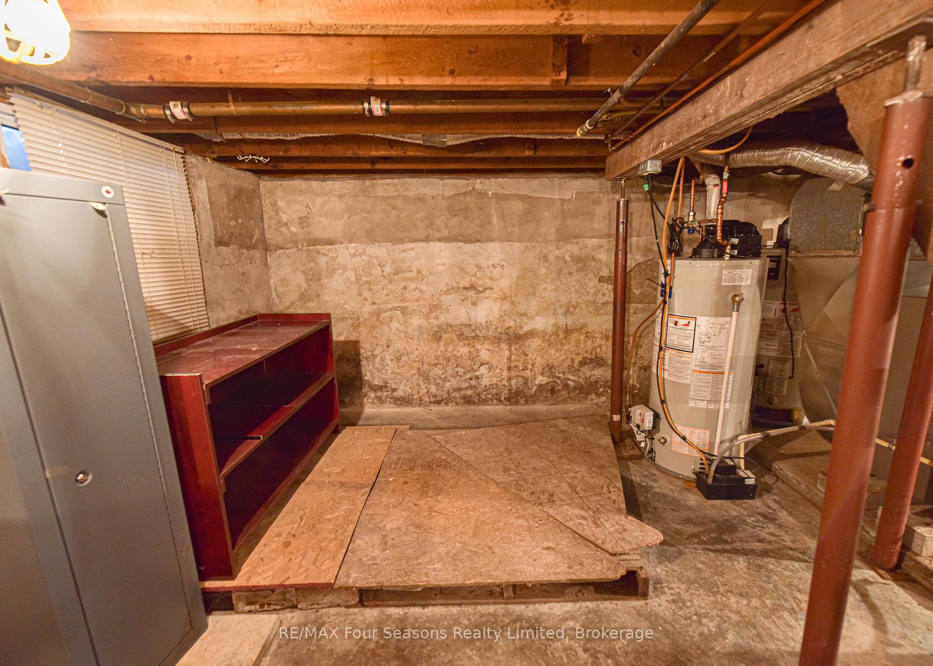 Photo 42 of 106 Emily Street, Orillia — HOMEH