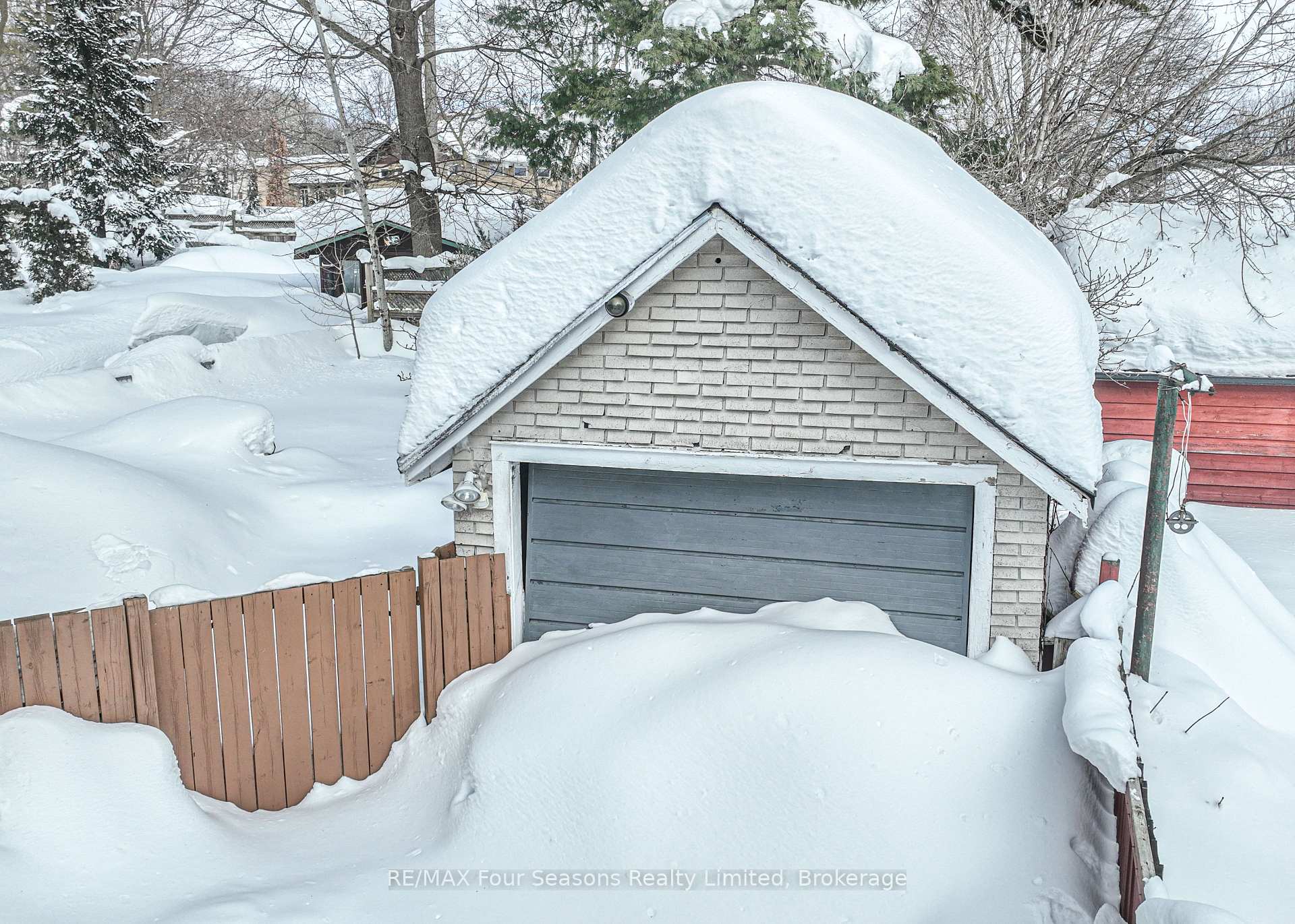 Photo 44 of 106 Emily Street, Orillia — HOMEH