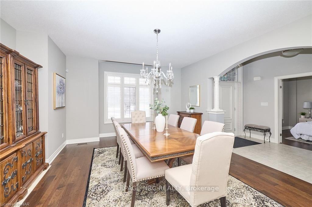 Photo 5 of 20 Joyce Crescent, Pelham, Fonthill — HOMEH