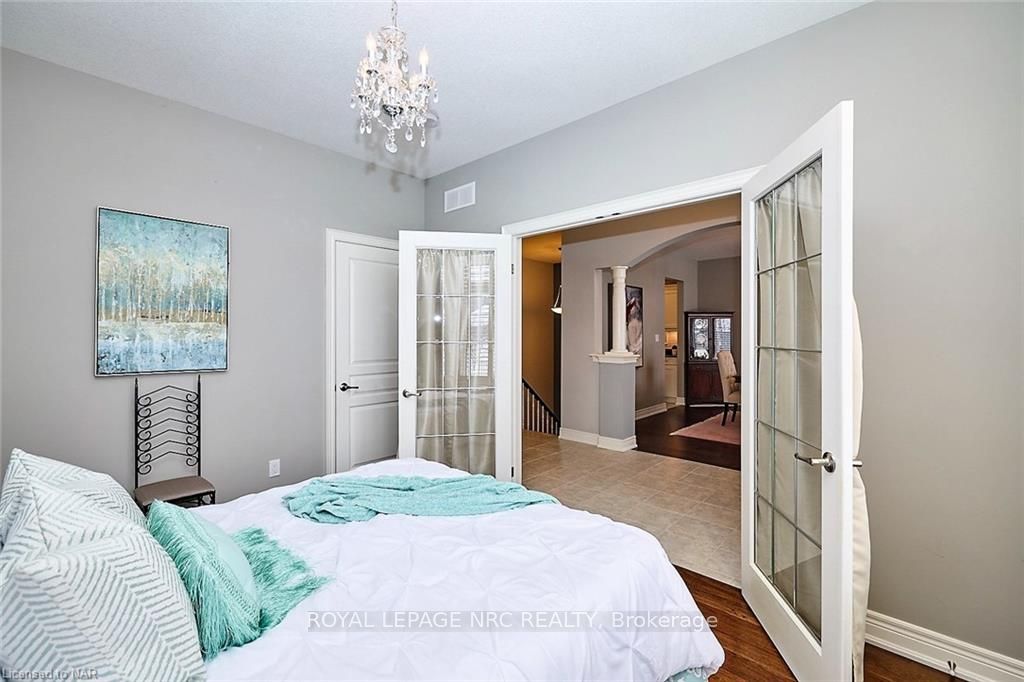 Photo 16 of 20 Joyce Crescent, Pelham, Fonthill — HOMEH