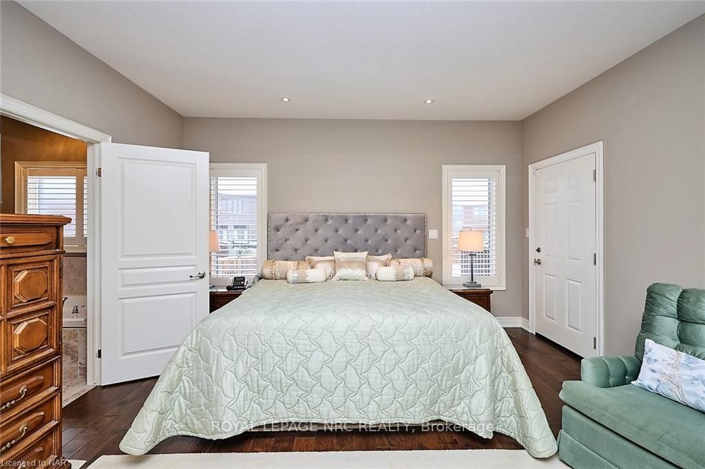 Photo 23 of 20 Joyce Crescent, Pelham, Fonthill — HOMEH