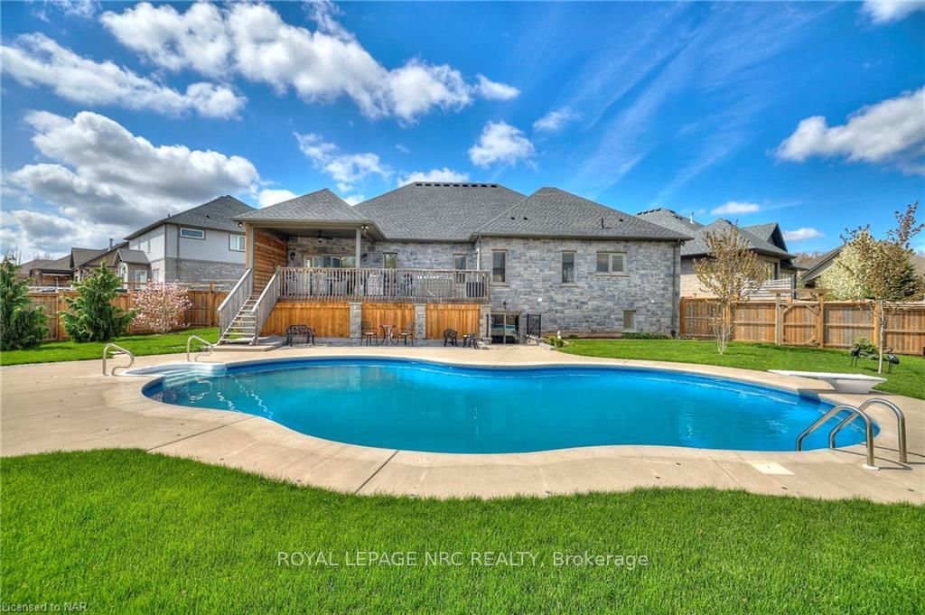 Photo 46 of 20 Joyce Crescent, Pelham, Fonthill — HOMEH