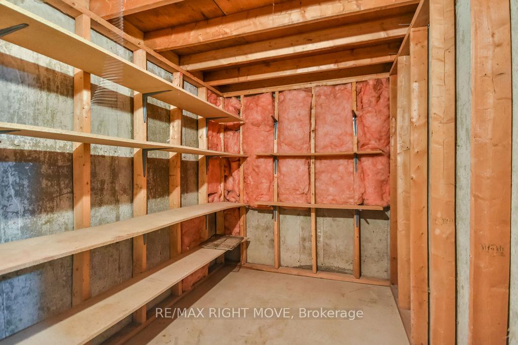 Photo 29 of 16 Free Drive, Orillia — HOMEH