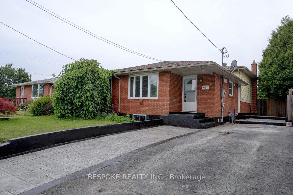 Front of Unit Main, 82 Waverly Street S