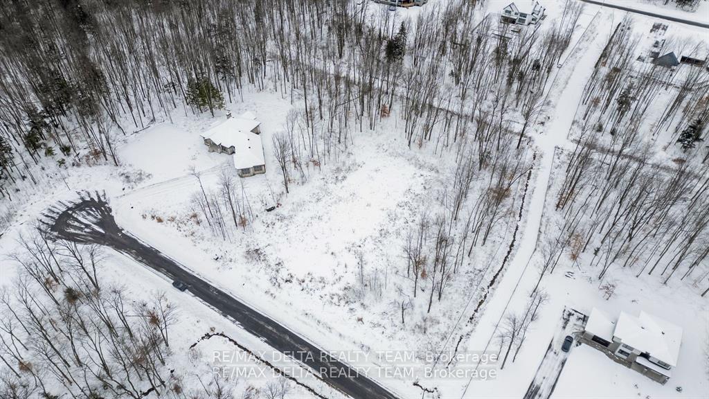 Photo 8 of 1610 Kinsella Drive, Ottawa, Cumberland Estates — HOMEH