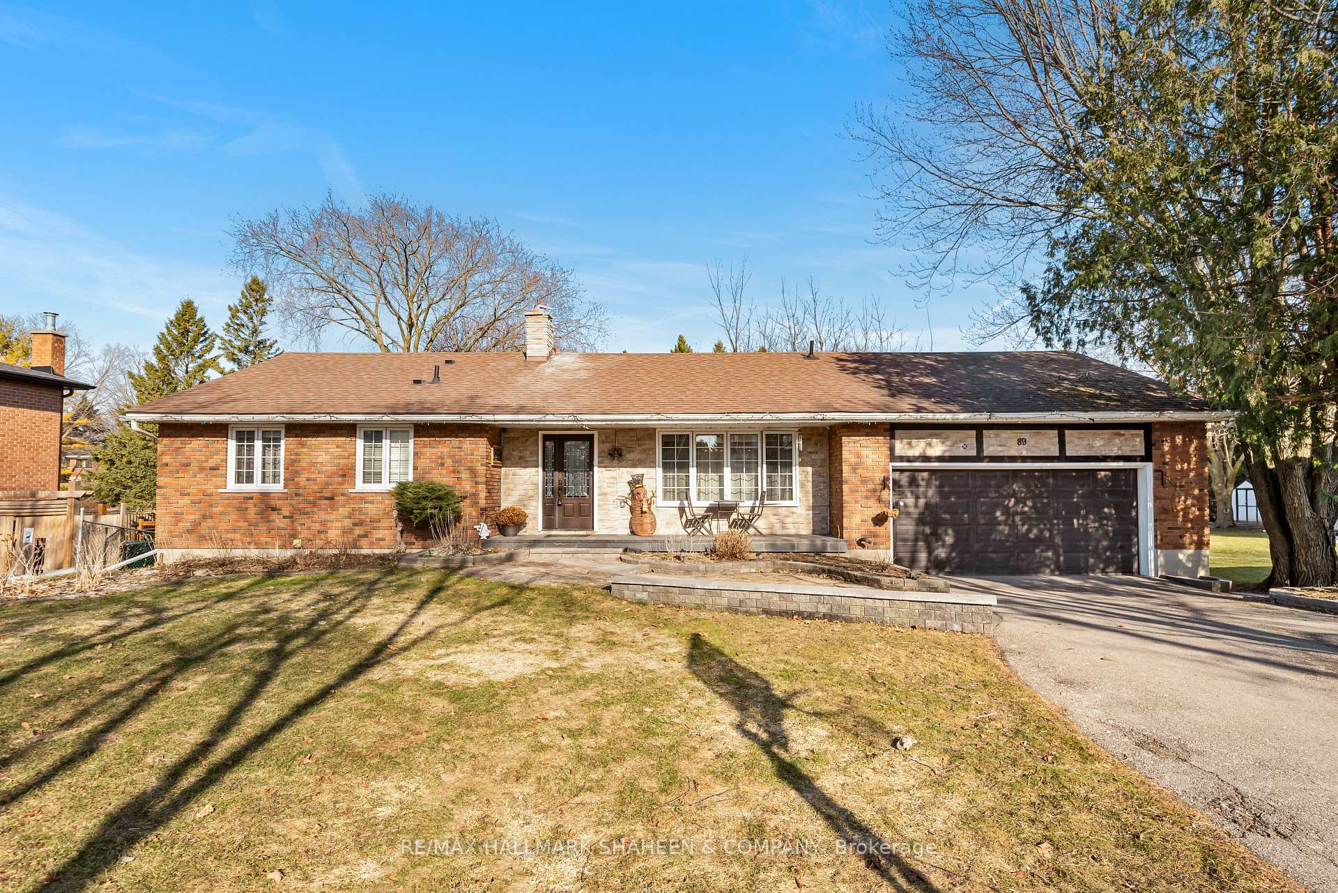 Photo 3 of 89 Howard Road, Newmarket, Huron Heights-Leslie Valley — HOMEH