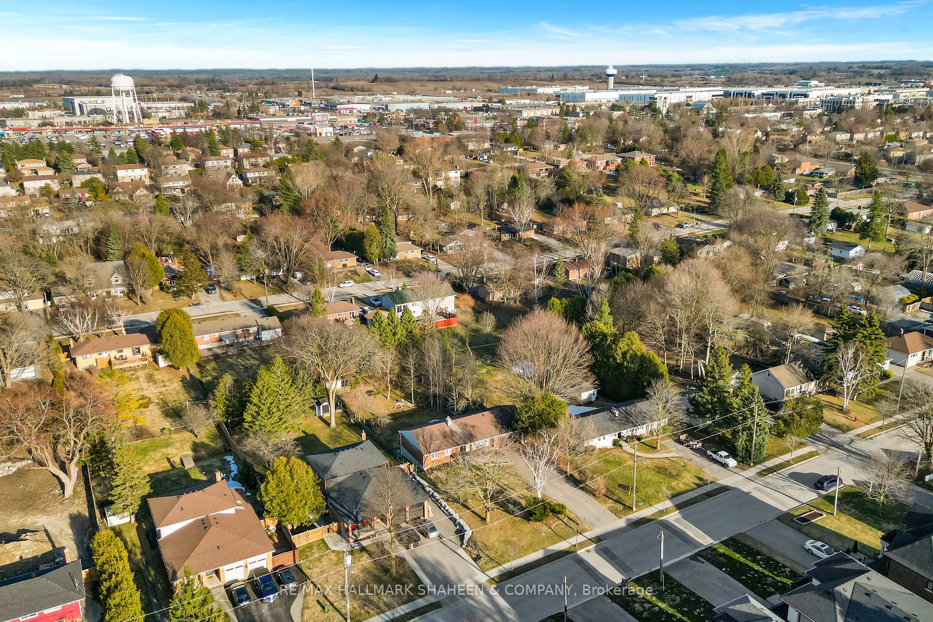 Photo 9 of 89 Howard Road, Newmarket, Huron Heights-Leslie Valley — HOMEH
