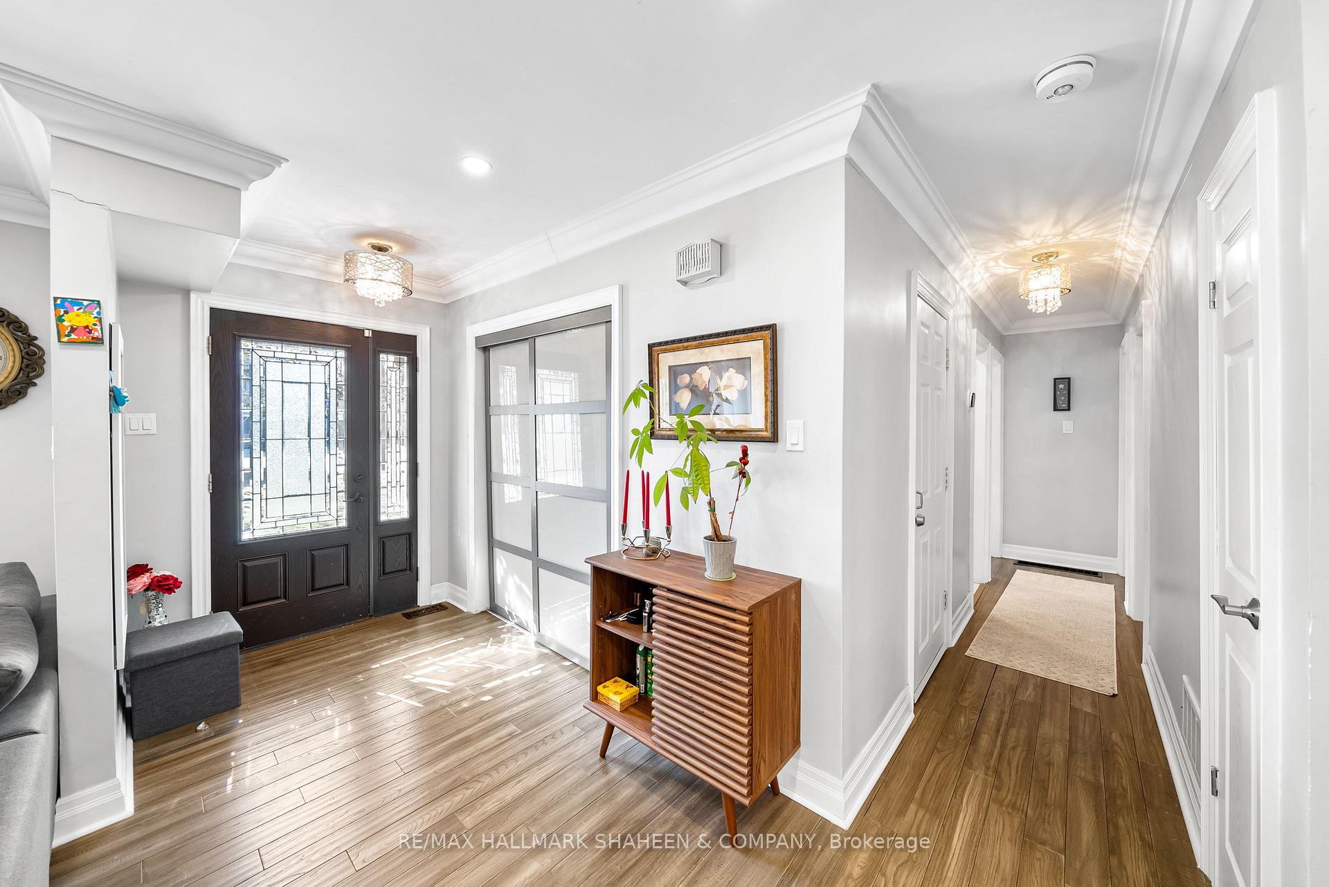 Photo 10 of 89 Howard Road, Newmarket, Huron Heights-Leslie Valley — HOMEH