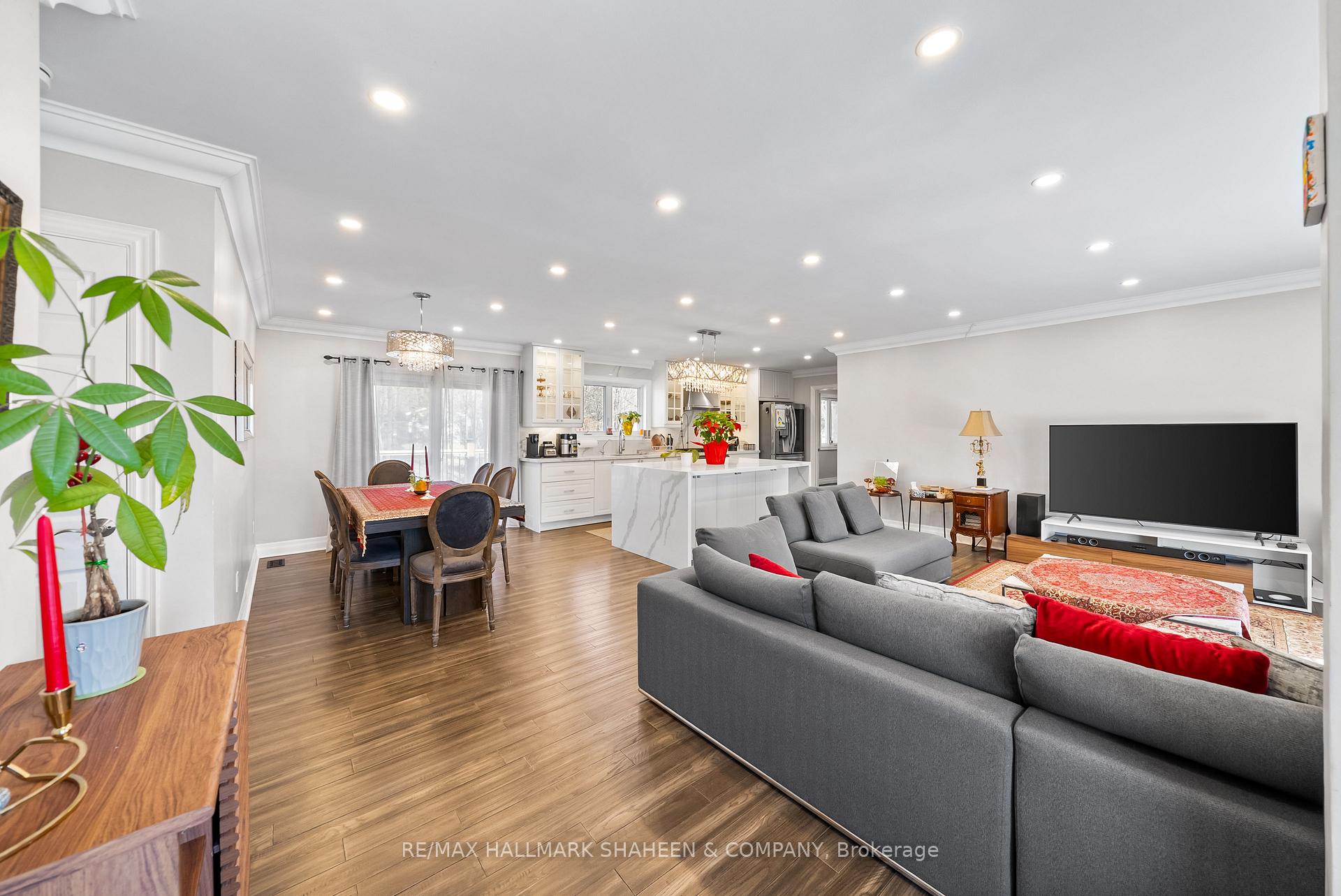 Photo 14 of 89 Howard Road, Newmarket, Huron Heights-Leslie Valley — HOMEH