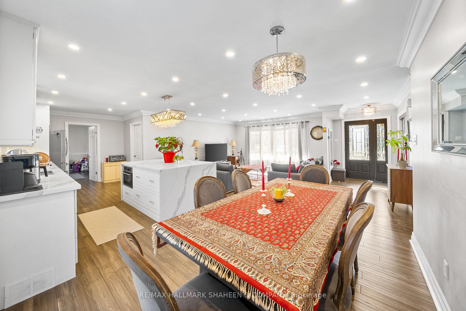 Photo 17 of 89 Howard Road, Newmarket, Huron Heights-Leslie Valley — HOMEH